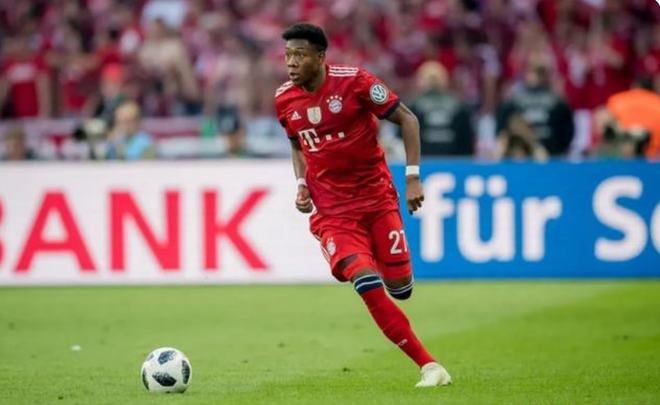 4杆领先的 4杆领先的